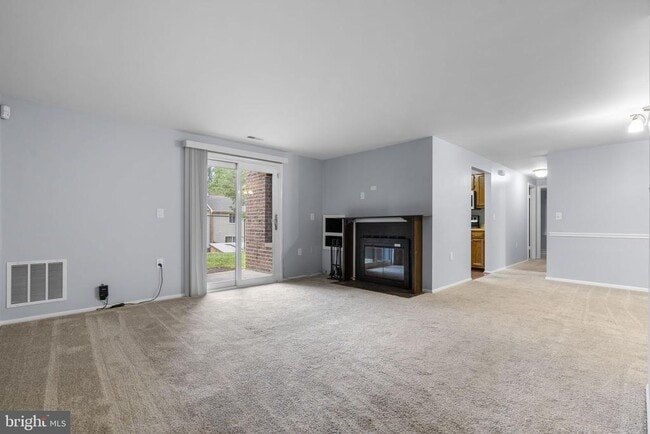 Building Photo - 18050 Chalet Dr