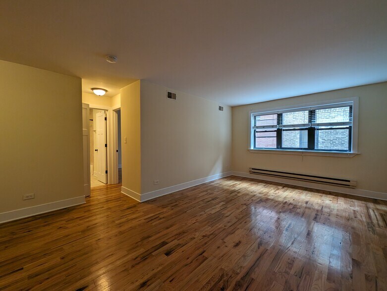 Building Photo - 541 W Arlington Pl