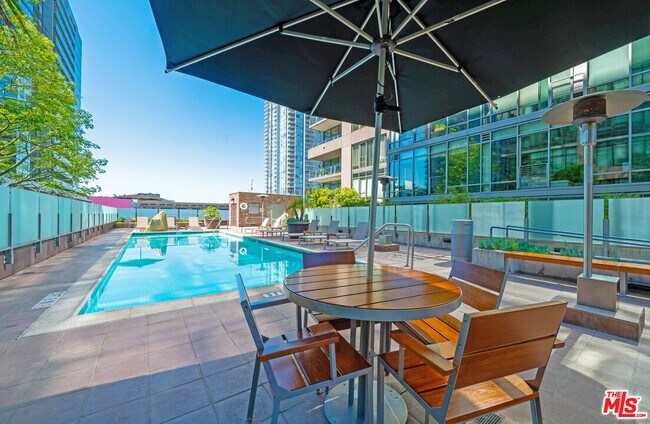 Building Photo - 1111 S Grand Ave