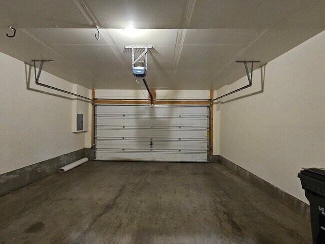 Building Photo - 9071 E Phillips Dr
