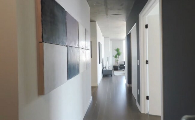 Building Photo - 1310 N Cleveland Ave