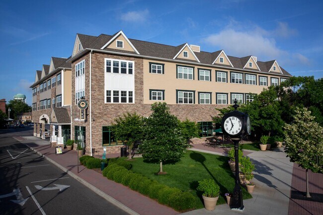 Primary Photo - 180 Atlantic Ave