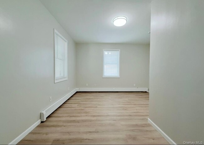 Building Photo - 621 2nd St