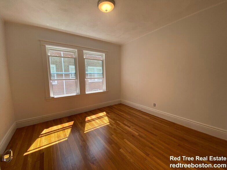 Building Photo - 244 Winchester St