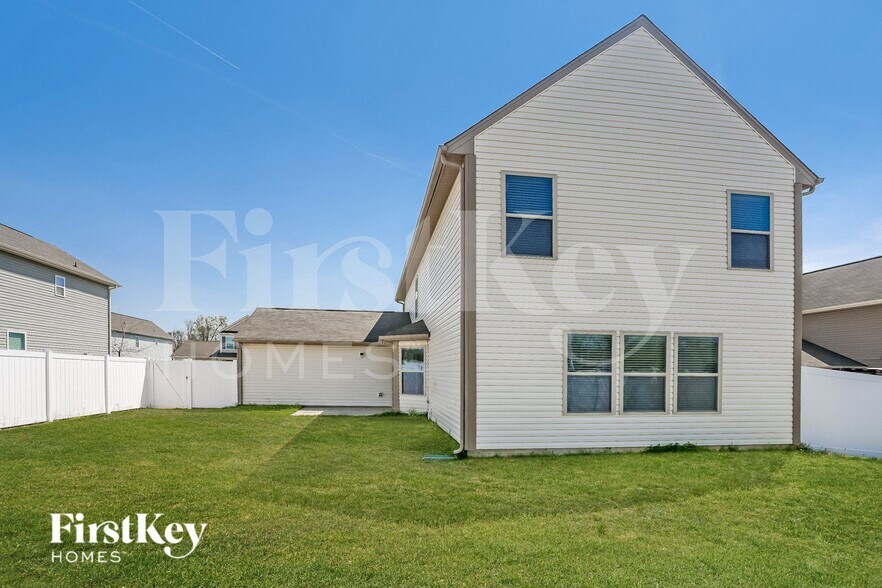 Building Photo - 8184 Thornton St