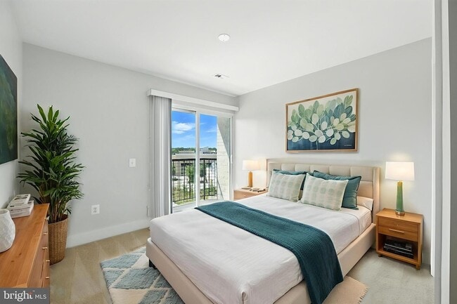 Building Photo - 19510 Village Walk