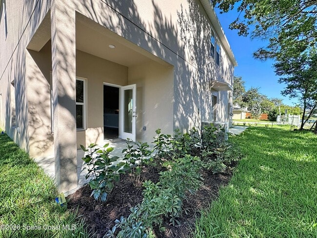 Building Photo - 498 L M Davey Ln