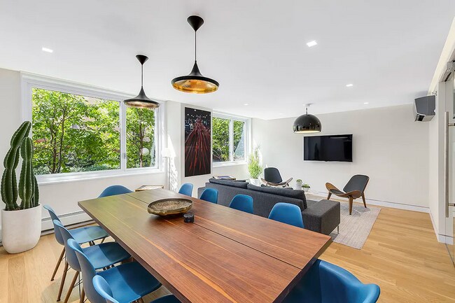 Building Photo - 301 W 53rd St
