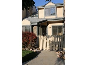 Building Photo - 8754 Allison Dr