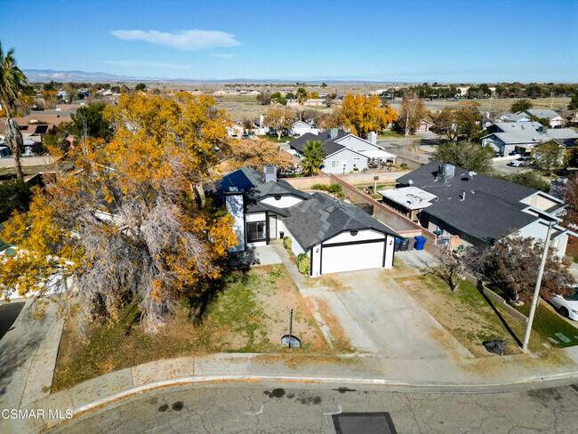 Building Photo - 837 Sunrise Ct