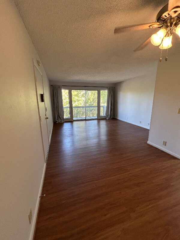 Building Photo - 21 Vaughns Gap Rd