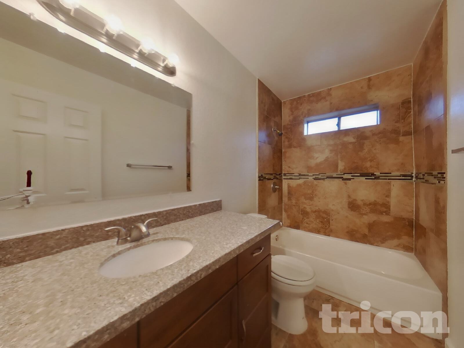 Building Photo - 6926 W Cameron Dr