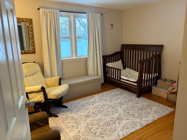 Building Photo - 1807 E Kings Hwy