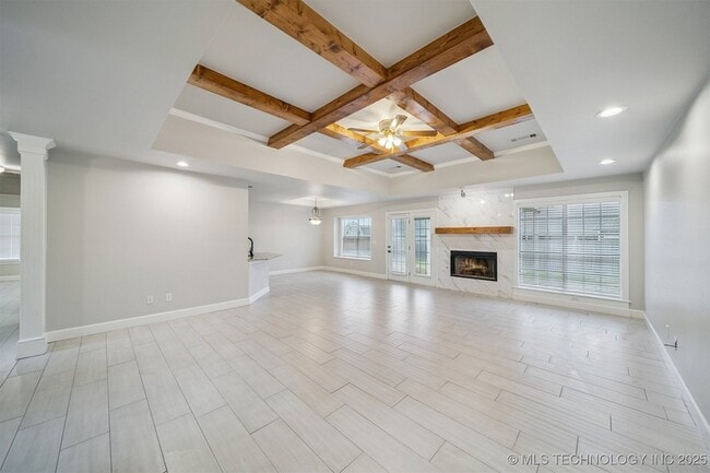 Building Photo - 7922 N 125th E Ave