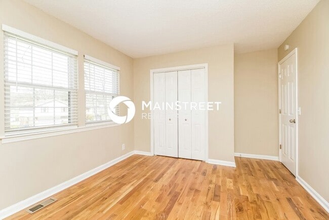 Building Photo - 3 Bedroom Pet-Friendly Home in Nashville, ...