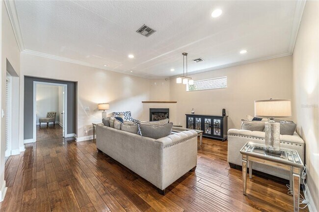 Building Photo - 4903 SW 63rd Loop