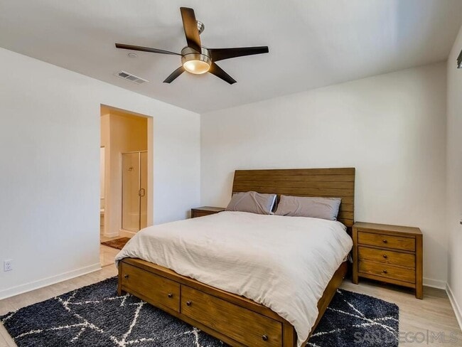 Building Photo - Bright and Modern 2 Bedroom Townhome in Otay Ranch!