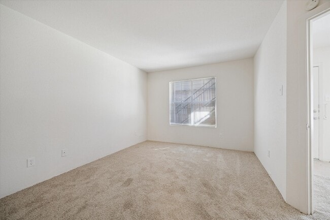 Building Photo - 1660 W T C Jester Blvd