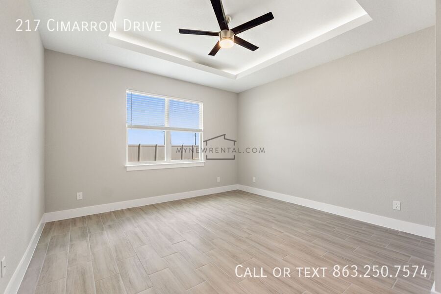 Building Photo - 217 Cimarron Dr