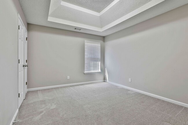 Building Photo - 4BR Fairburn Rental in Quiet Community. La...