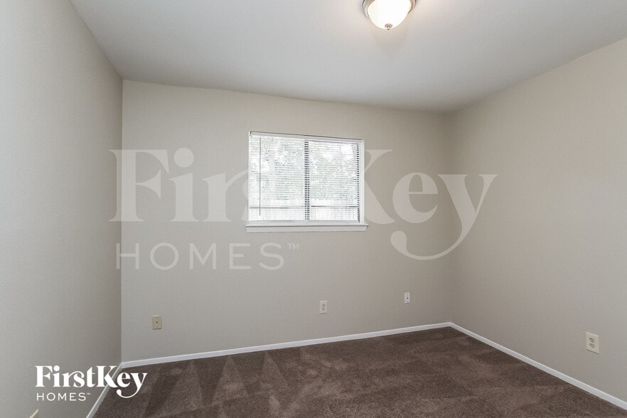 Building Photo - 9 W Bigelow Oak Ct