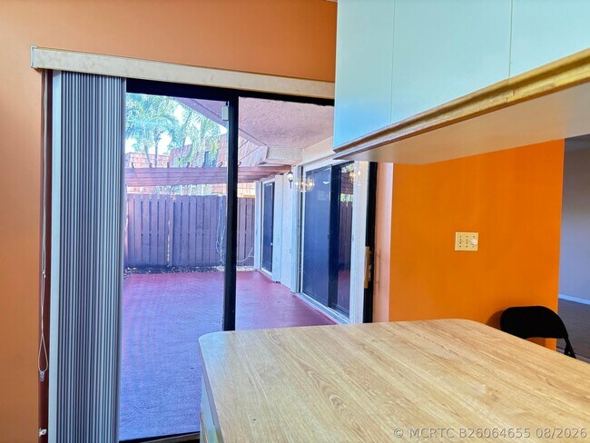 Building Photo - 1701 S Coral Terrace