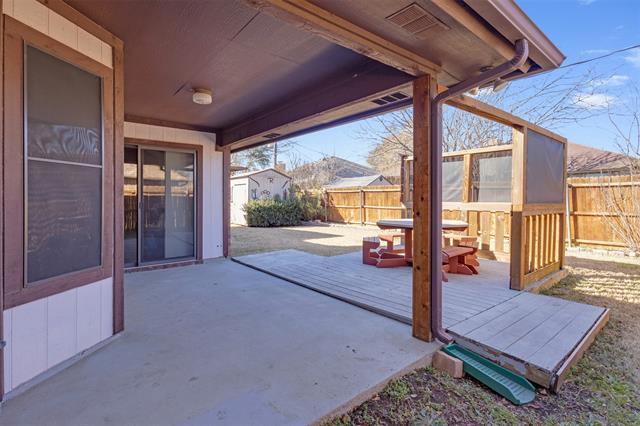 Building Photo - 6300 Aires Dr