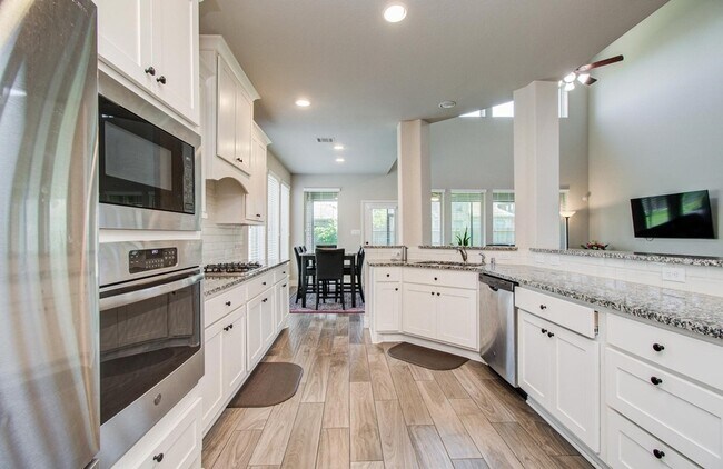 Building Photo - 10838 Bouldin Creek