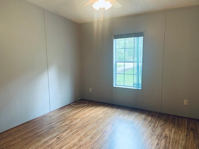 Building Photo - 6818 W Macopin Ln