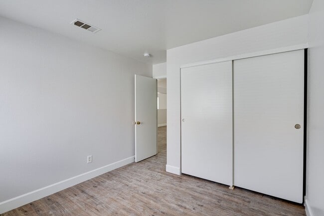 Building Photo - Single-Story Silverado Ranch Home with Spacious Open Layout