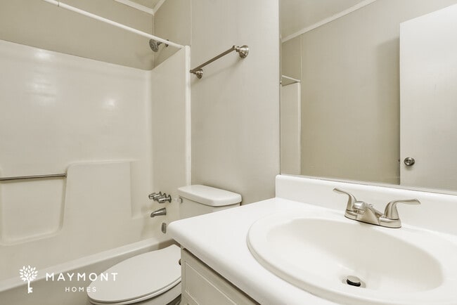 Building Photo - Quaint Ranch Style Home