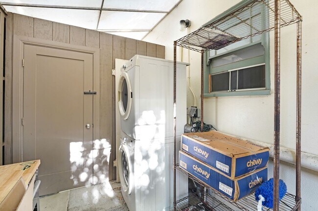 Building Photo - Charming Apartment in Venice