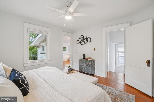 Building Photo - 2439 Monroe St NE