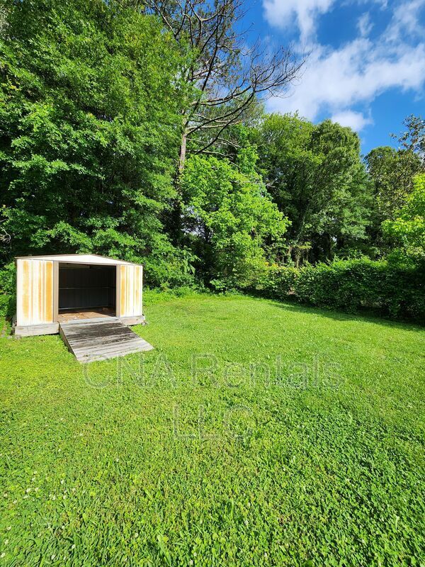Building Photo - 626 Honeybear Ln