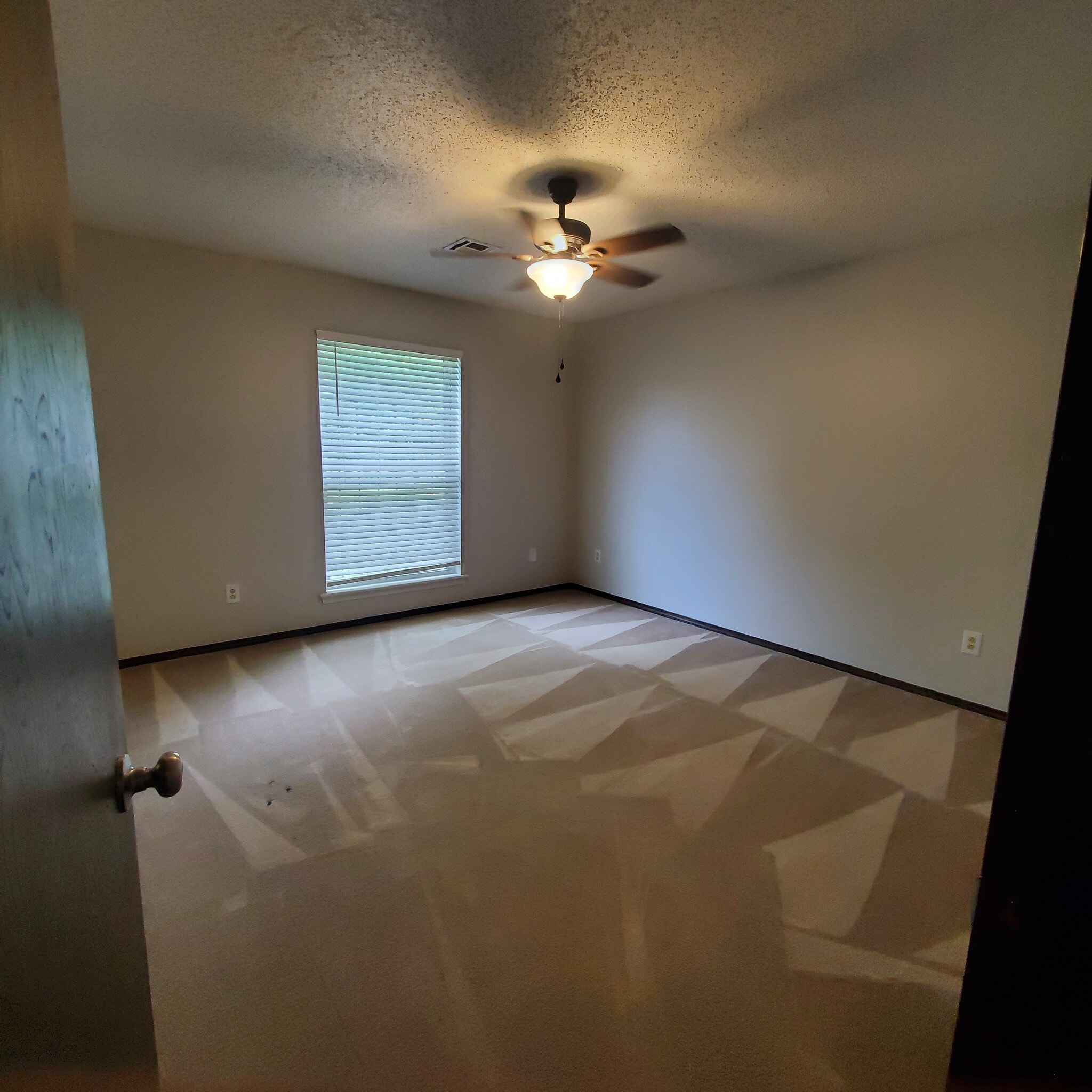 Bedroom 2 - 2016 W Jefferson St