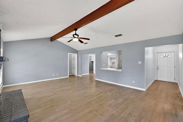 Building Photo - 2211 Sierra Dr