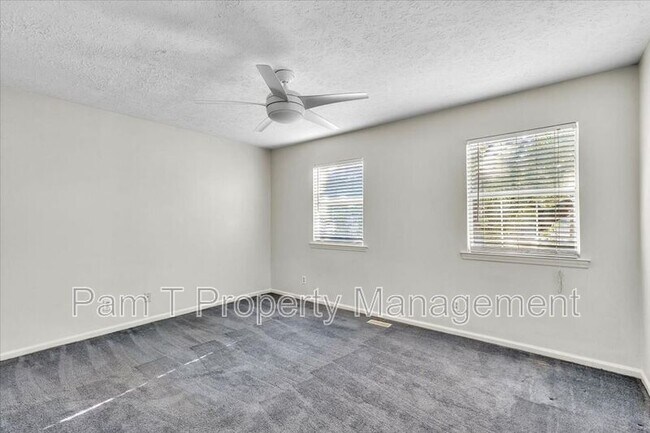 Building Photo - 4 Gunpowder Ct