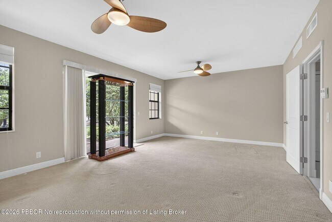 Building Photo - 803 del Sol Cir
