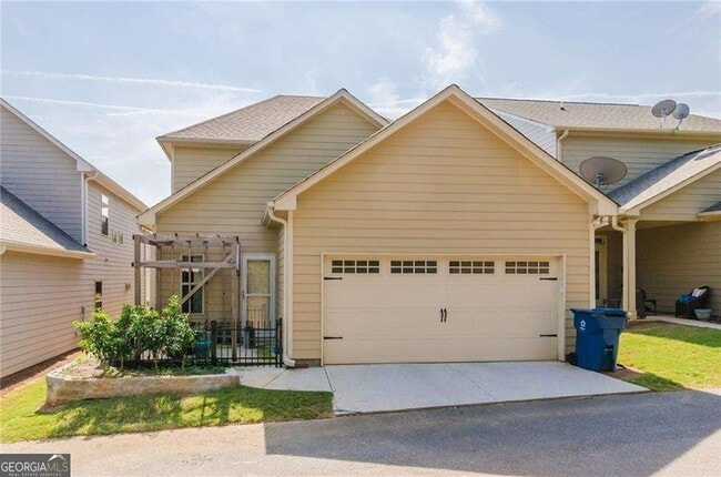 Building Photo - 449 Privet Cir