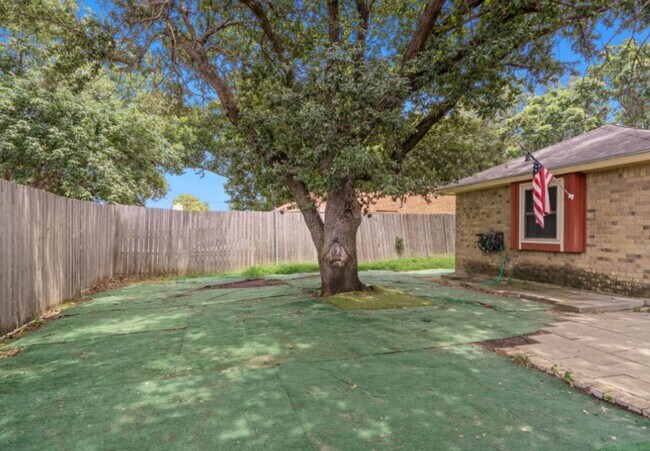 Building Photo - 1305 Minter Rd