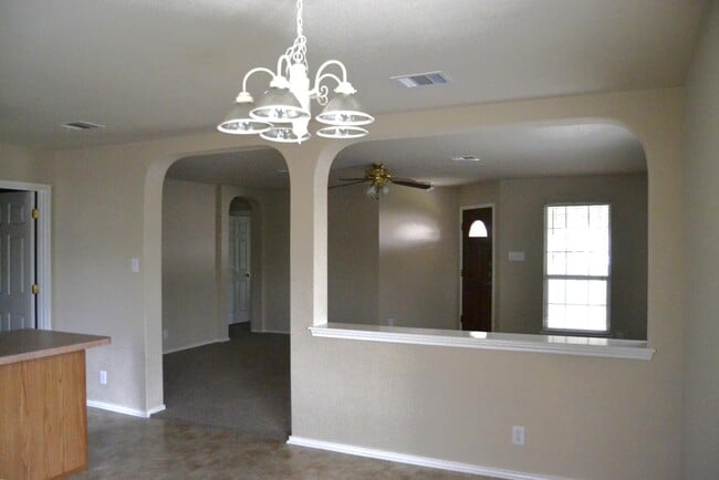 Building Photo - 306 Bright Chase