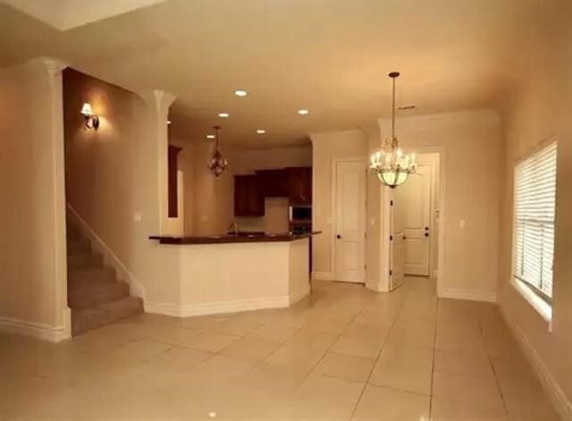 Building Photo - 7 Stonebrook Ct