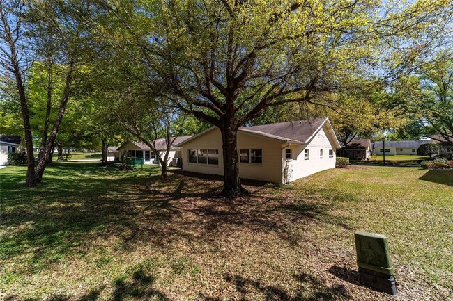 Building Photo - 9438 SW 85th Ave