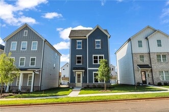 Building Photo - 656 Devon Aly