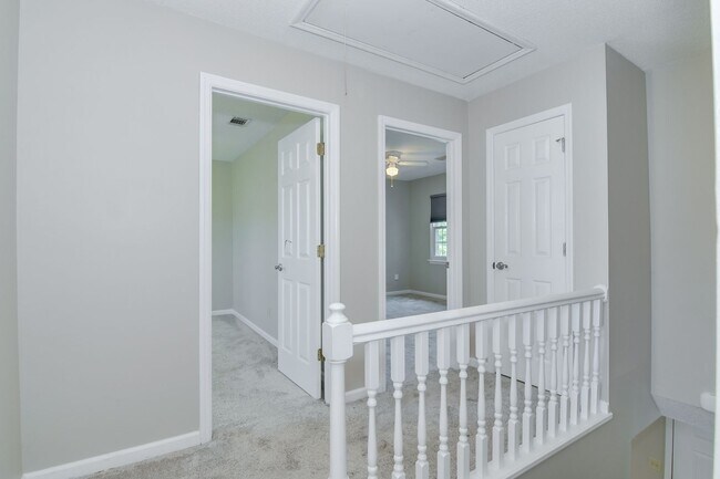 Building Photo - 321 Timberidge Dr