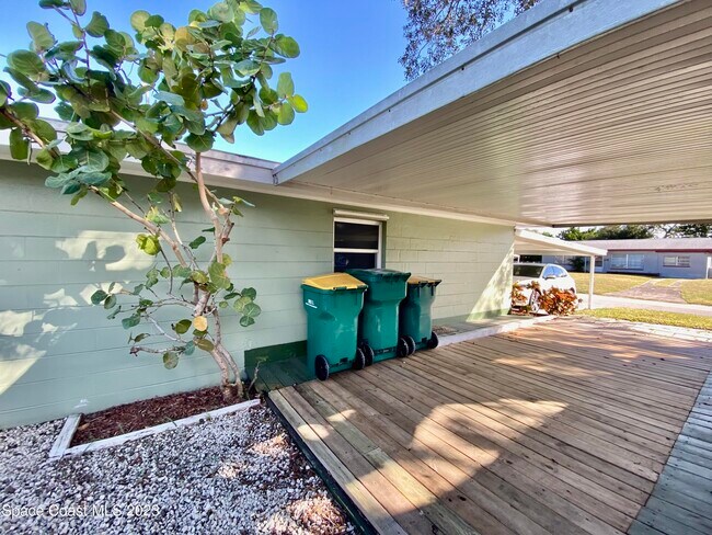 Building Photo - 480 Alice Dr