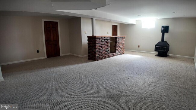 Building Photo - 4419 Renn St