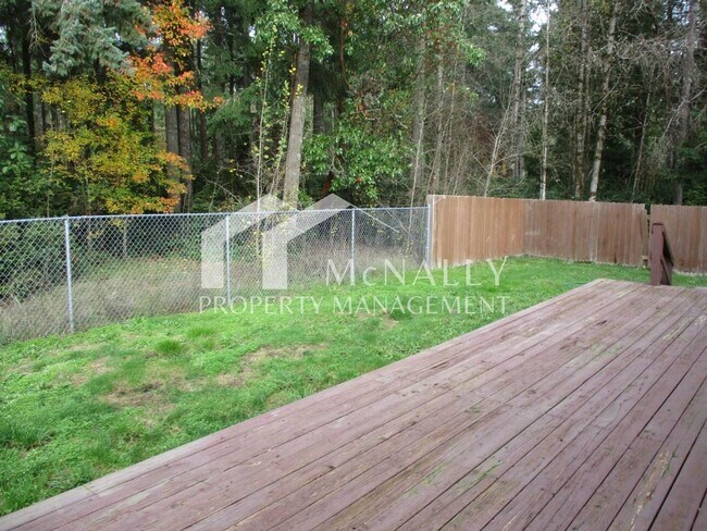 Building Photo - 3 Bedroom 2 Bath Home in Lakebay