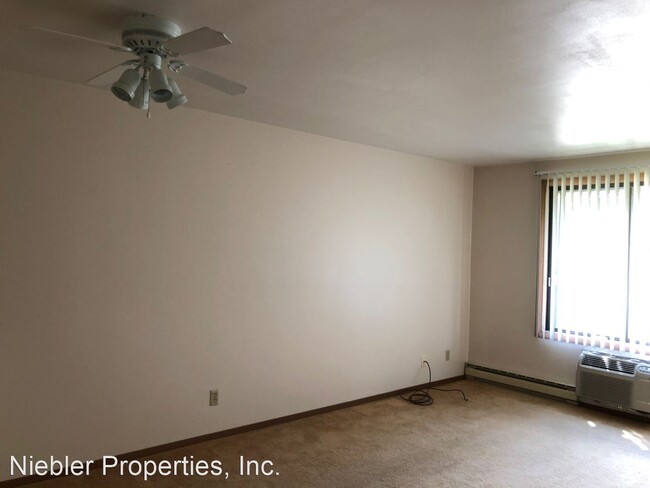 Building Photo - 2620 N Helen St