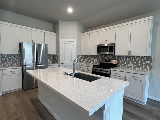 Building Photo - 4443 Stark Aly